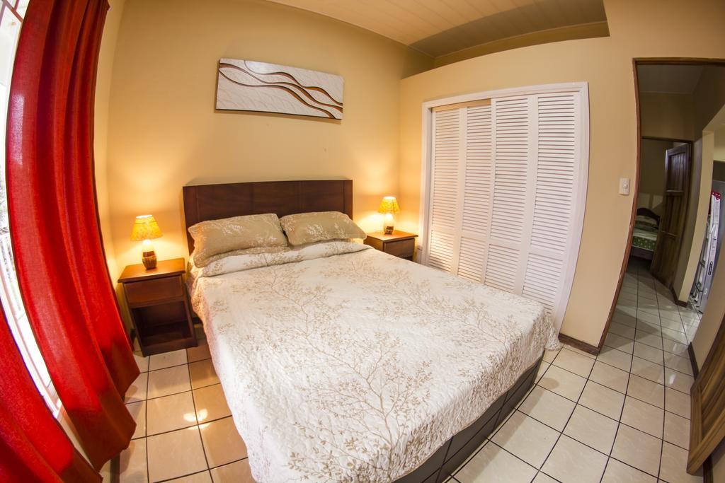 Apartamentos Valle Del Volcan Ла Фортуна Экстерьер фото
