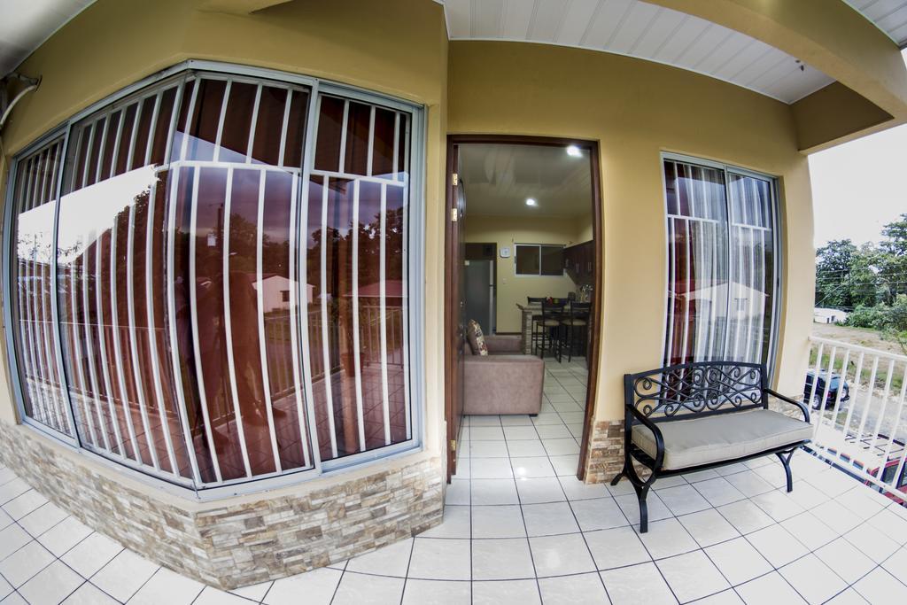 Apartamentos Valle Del Volcan Ла Фортуна Экстерьер фото
